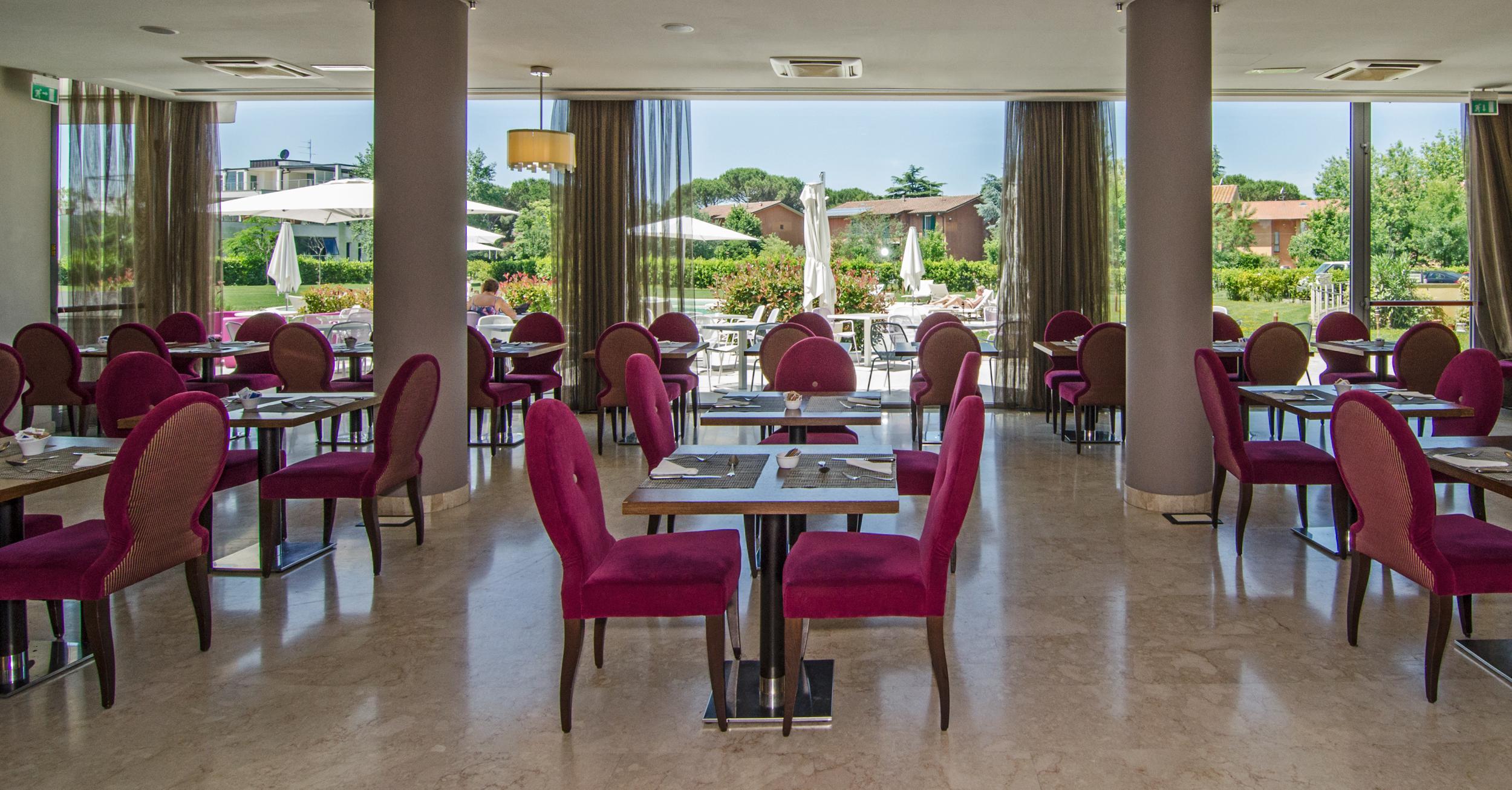 Отель Pisa Tower Plaza Экстерьер фото Restaurant