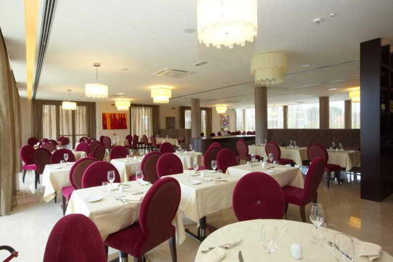Отель Pisa Tower Plaza Ресторан фото Restaurant
