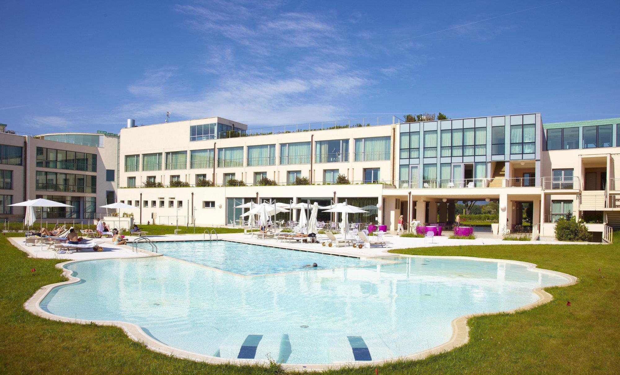 Отель Pisa Tower Plaza Экстерьер фото The hotel