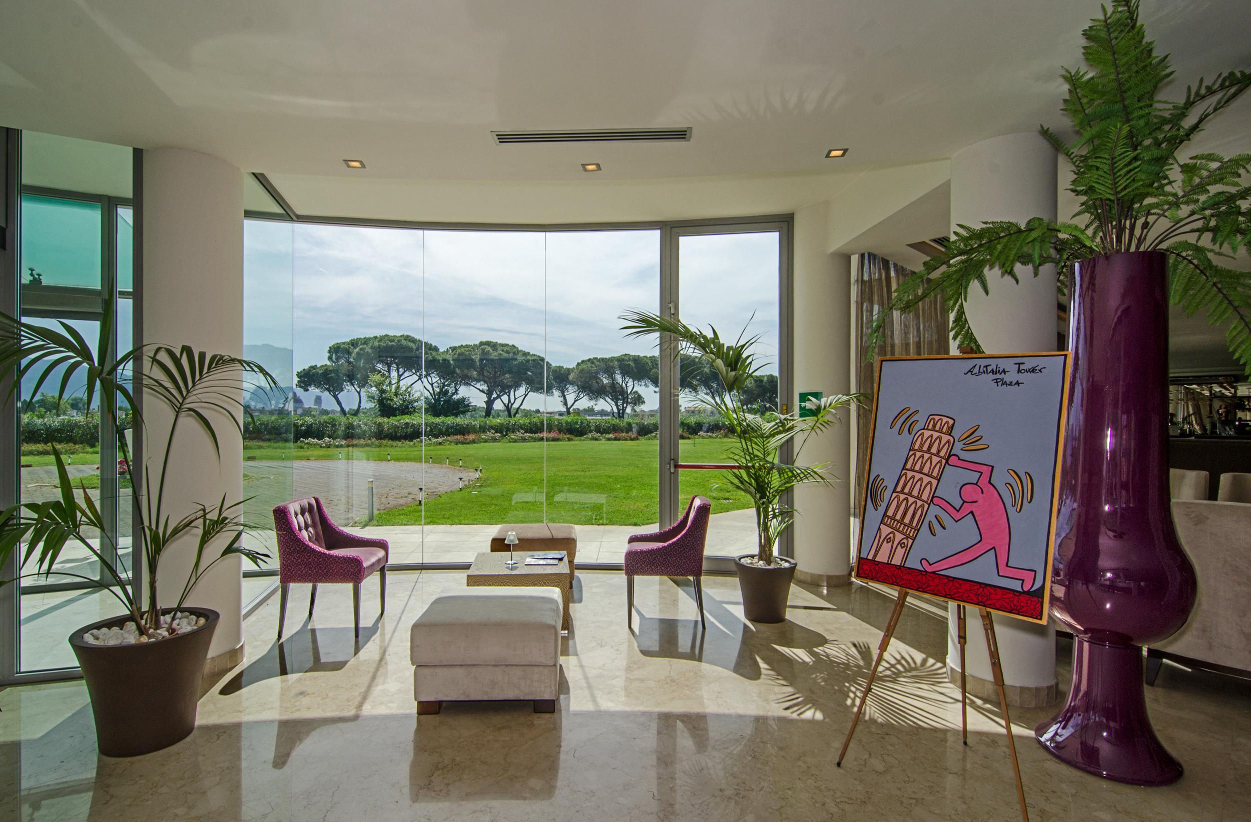 Отель Pisa Tower Plaza Экстерьер фото The lobby of the hotel